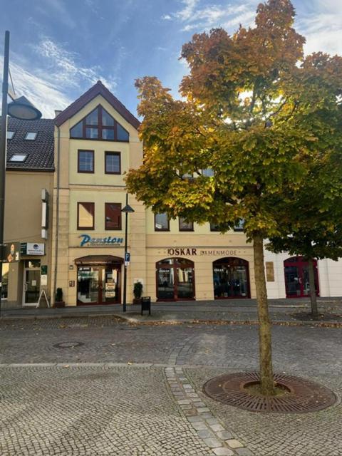 Pension am Markt Lubben Bagian luar foto