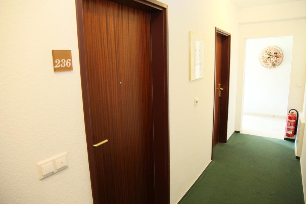 Pension am Markt Lubben Bagian luar foto