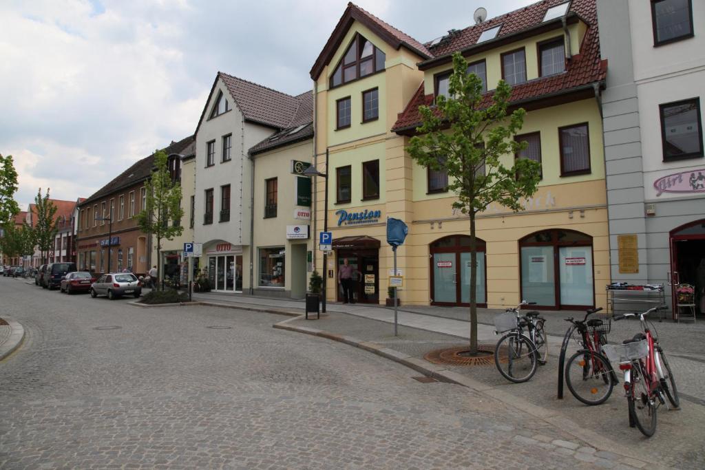 Pension am Markt Lubben Bagian luar foto