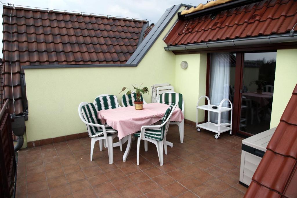 Pension am Markt Lubben Ruang foto